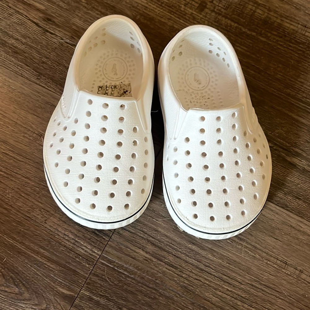 Natives Size 4 walkers